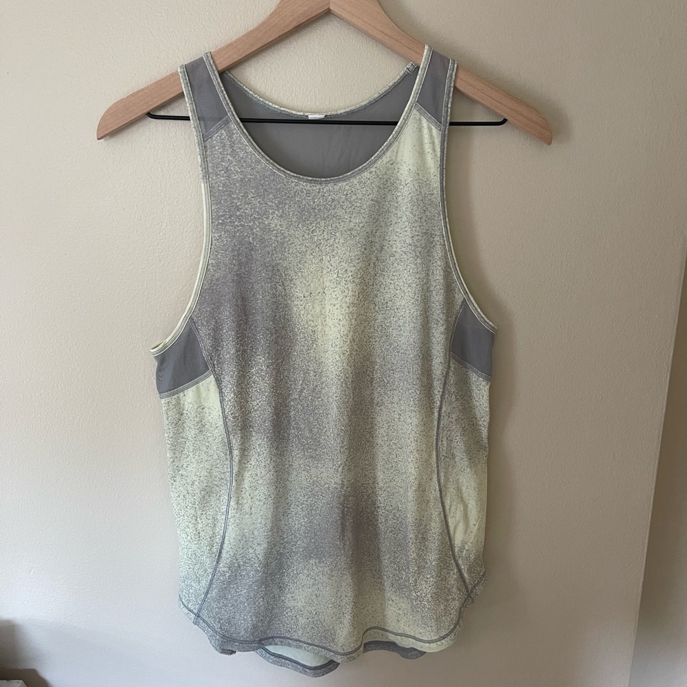 Lululemon woman’s workout tank